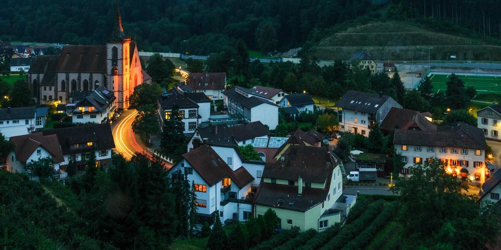 Gasthof Und Pension Zum Kreuz Lautenbach Екстериор снимка