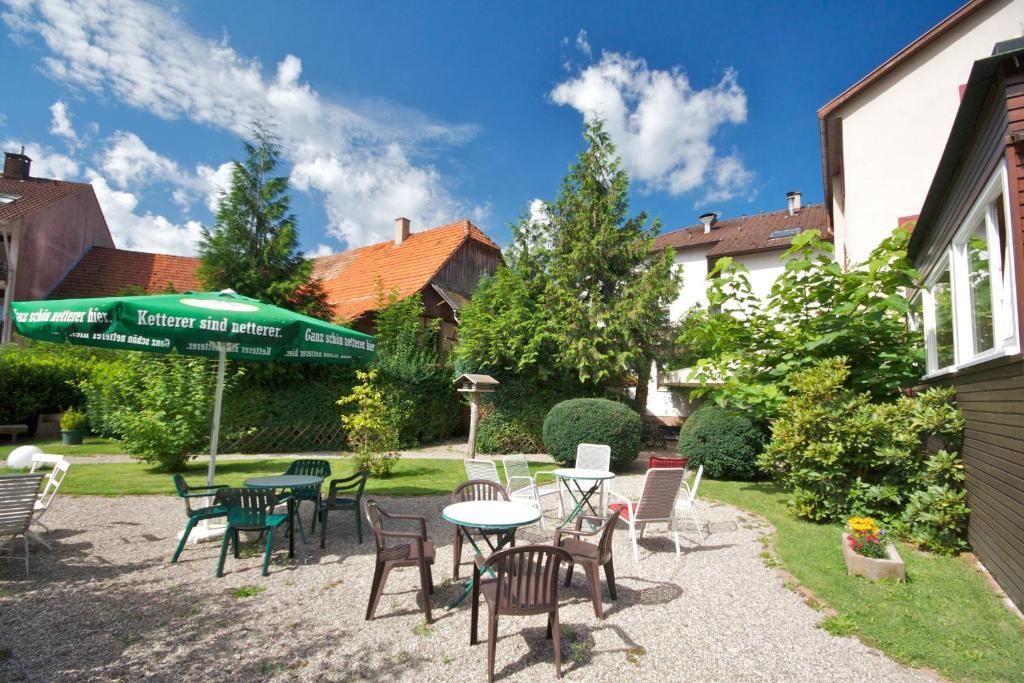 Gasthof Und Pension Zum Kreuz Lautenbach Екстериор снимка